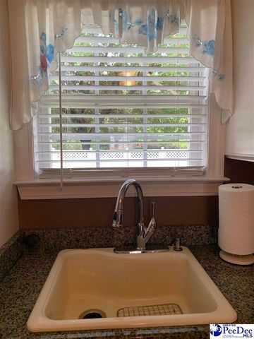 928 Charlestowne Blvd, Florence, SC 29505
