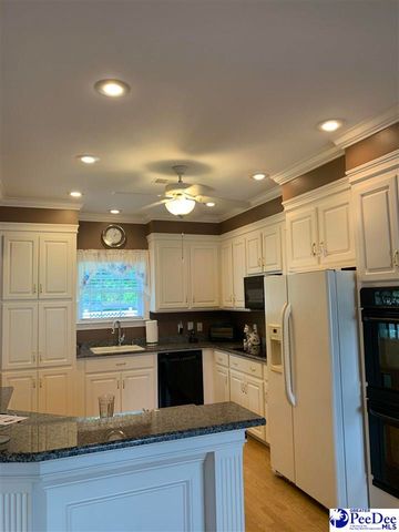 928 Charlestowne Blvd, Florence, SC 29505