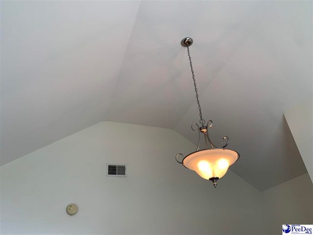 928 Charlestowne Blvd, Florence, SC 29505