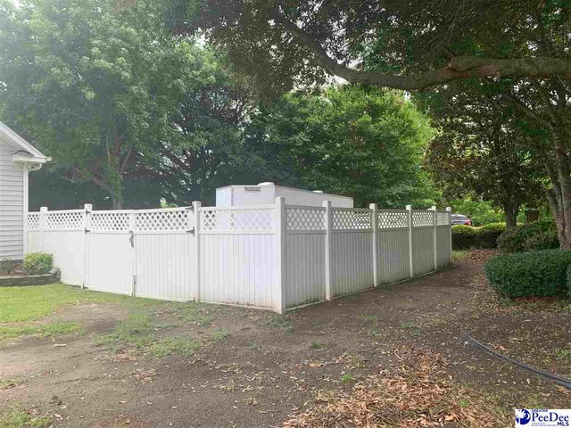 928 Charlestowne Blvd, Florence, SC 29505