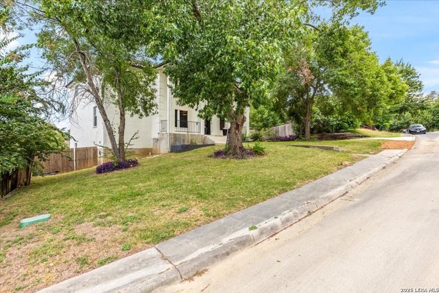 7738 OAKHILL PARK DR, San Antonio, TX 78249