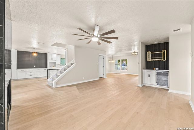 7738 OAKHILL PARK DR, San Antonio, TX 78249
