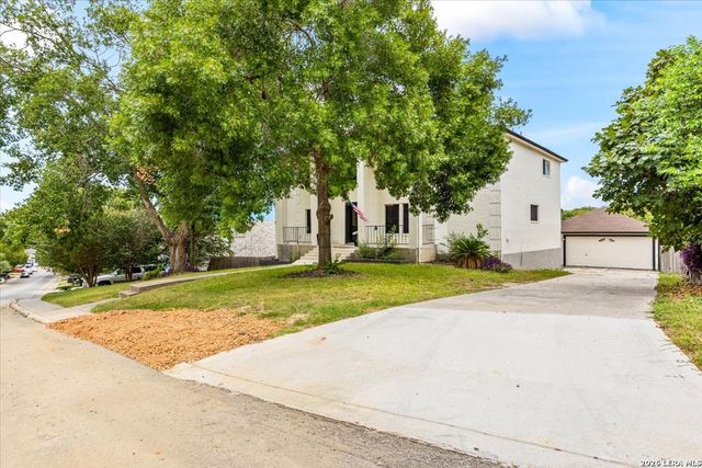 7738 OAKHILL PARK DR, San Antonio, TX 78249