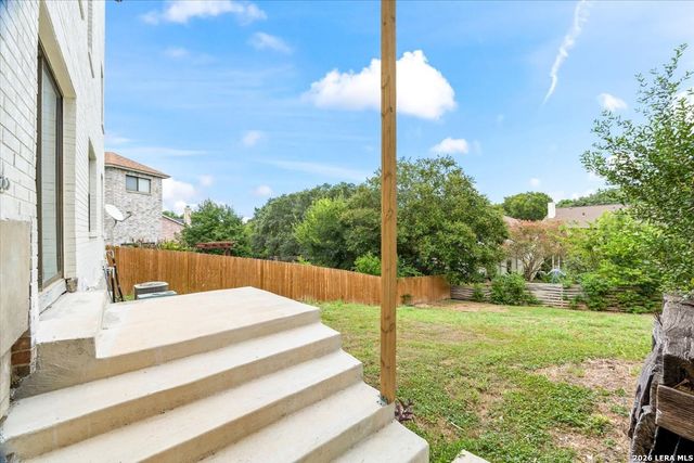 7738 OAKHILL PARK DR, San Antonio, TX 78249