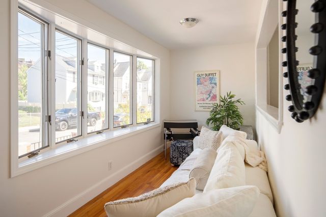 68 Sydney St, Somerville, MA 02145