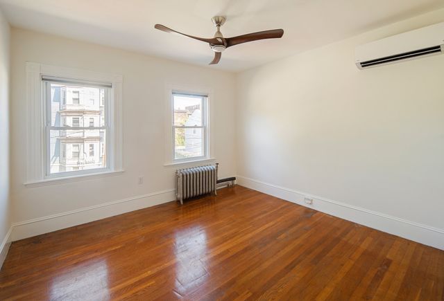 68 Sydney St, Somerville, MA 02145