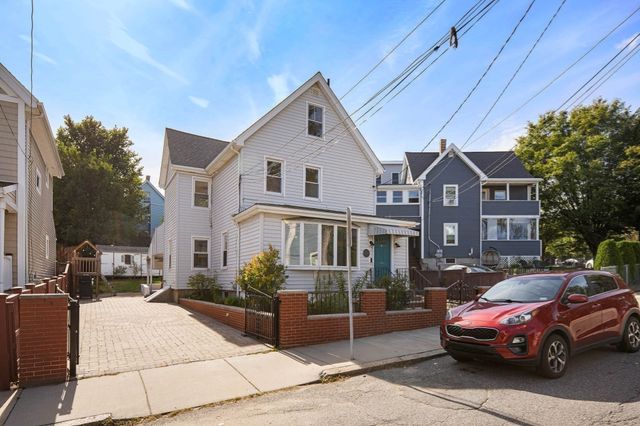 68 Sydney St, Somerville, MA 02145