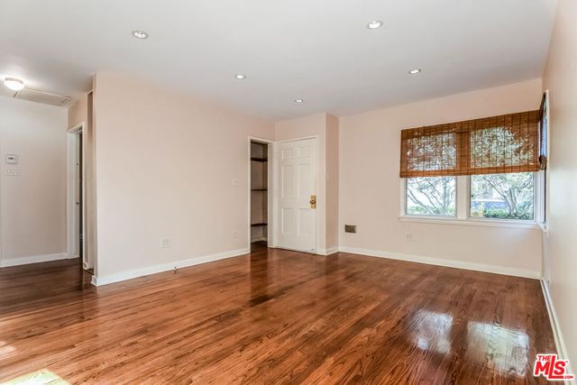 801 Brooks Avenue, Venice, CA 90291