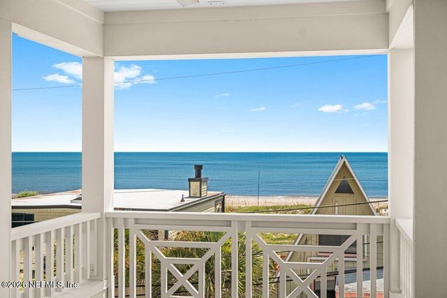 1960 BEACH Avenue, Atlantic Beach, FL 32233