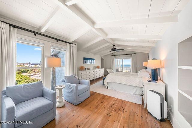 1960 BEACH Avenue, Atlantic Beach, FL 32233