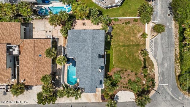1960 BEACH Avenue, Atlantic Beach, FL 32233
