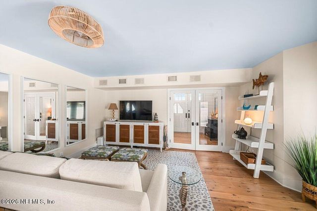 1960 BEACH Avenue, Atlantic Beach, FL 32233
