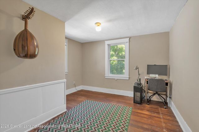 1212 E Kalamazoo Street, Lansing, MI 48912