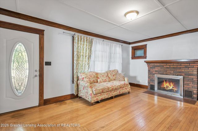 1212 E Kalamazoo Street, Lansing, MI 48912