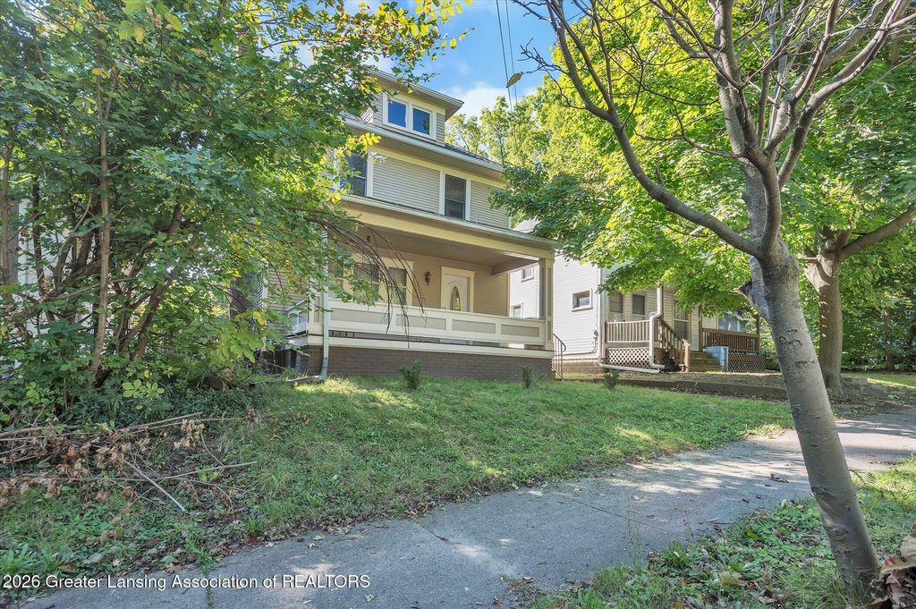 1212 E Kalamazoo Street, Lansing, MI 48912