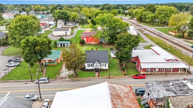 135 Main St, Mc Ewen, TN 37101