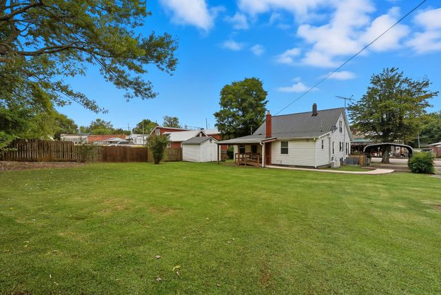 135 Main St, Mc Ewen, TN 37101