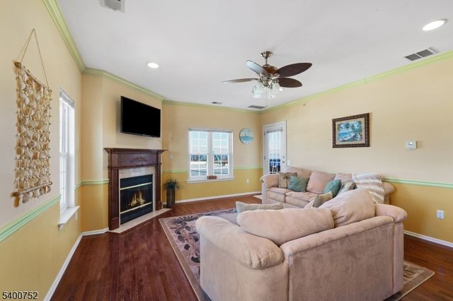 276 Beachway Ave Unit 8 8, Keansburg Boro, NJ 07734