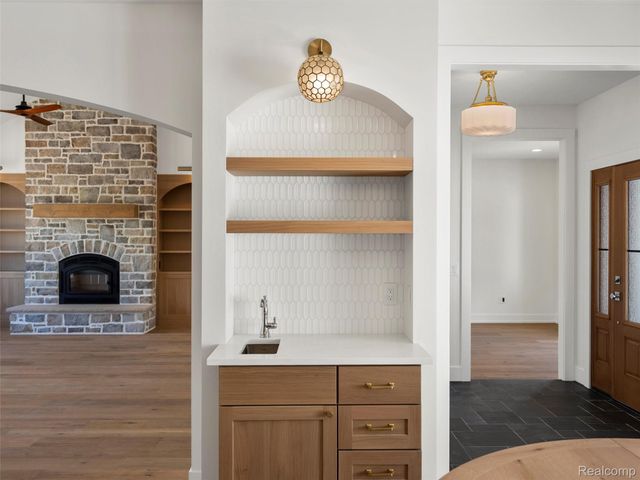 7680 Parshallville Road, Hartland Township, MI 48430