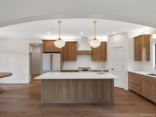 7680 Parshallville Road, Hartland Township, MI 48430