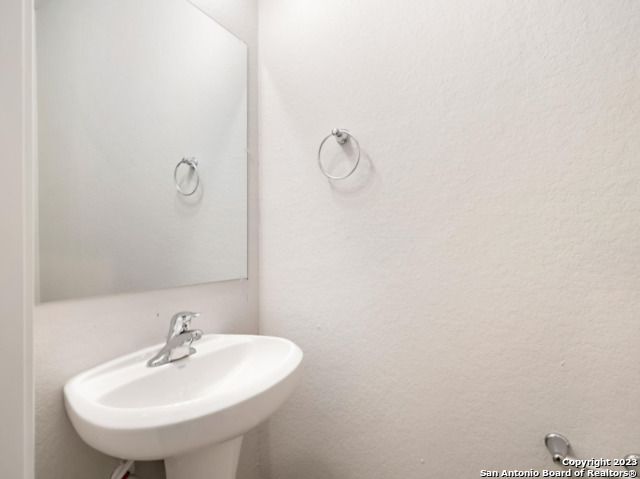 7911 Dial Ike Dr Unit 101, San Antonio, TX 78218