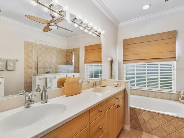 4467 GOLDEN LAKE DRIVE, Sarasota, FL 34233