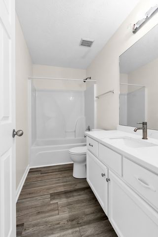 406 Silver Lakes Ct, Murfreesboro, TN 37130