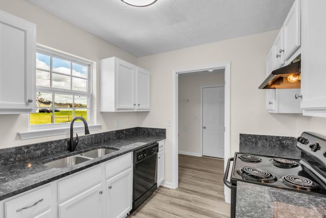 406 Silver Lakes Ct, Murfreesboro, TN 37130