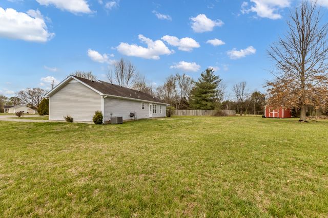 406 Silver Lakes Ct, Murfreesboro, TN 37130