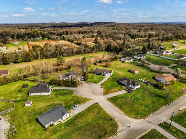 406 Silver Lakes Ct, Murfreesboro, TN 37130