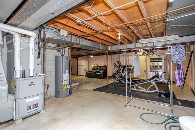 3314 Rustic Lane, Crown Point, IN 46307