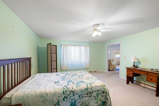 111 Thaddeus St, Chicopee, MA 01020