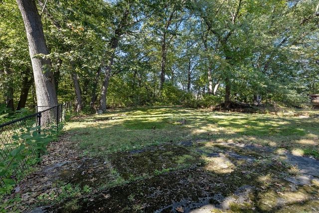 111 Thaddeus St, Chicopee, MA 01020