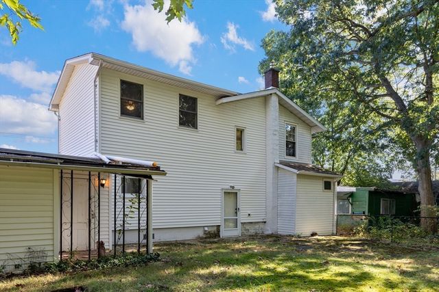 111 Thaddeus St, Chicopee, MA 01020