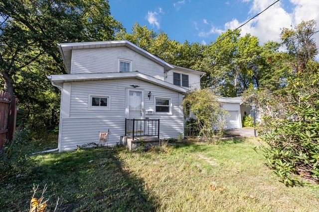 111 Thaddeus St, Chicopee, MA 01020