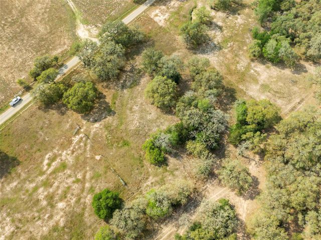 000 County Road 1h, Hallettsville, TX 77964