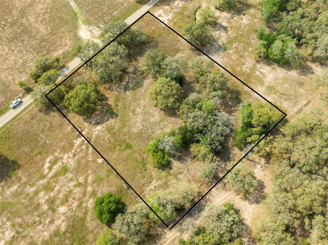 000 County Road 1h, Hallettsville, TX 77964