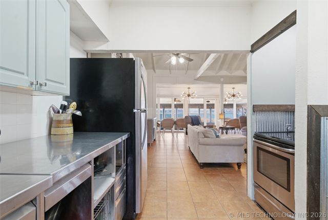 455 Water Edge Ridge, Disney, OK 74340