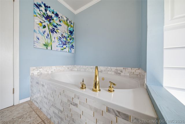 455 Water Edge Ridge, Disney, OK 74340