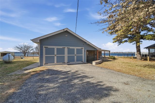 455 Water Edge Ridge, Disney, OK 74340