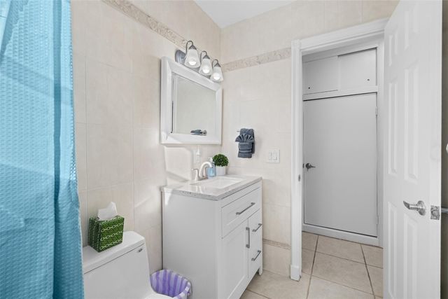 2601 NE 9th Terrace, Wilton Manors, FL 33334