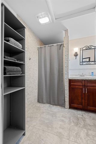 2601 NE 9th Terrace, Wilton Manors, FL 33334