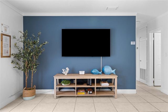 2601 NE 9th Terrace, Wilton Manors, FL 33334