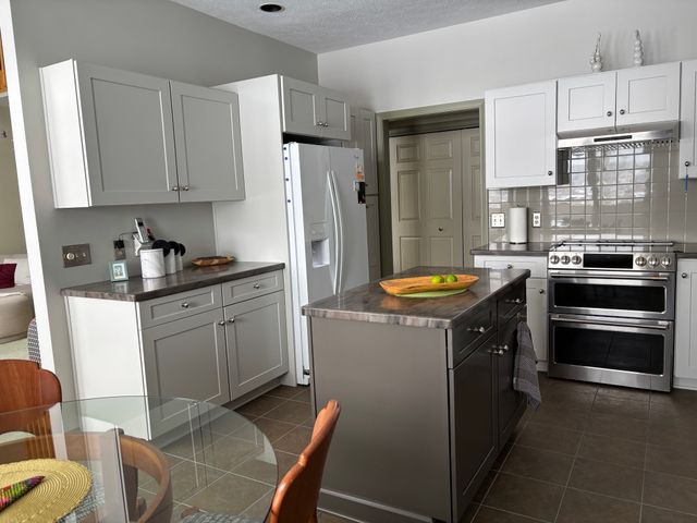 11 NIAGARA Pier 11, Erie, PA 16507