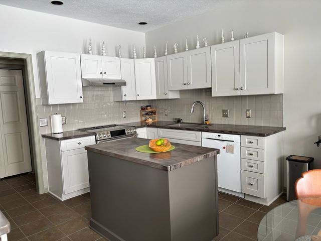 11 NIAGARA Pier 11, Erie, PA 16507