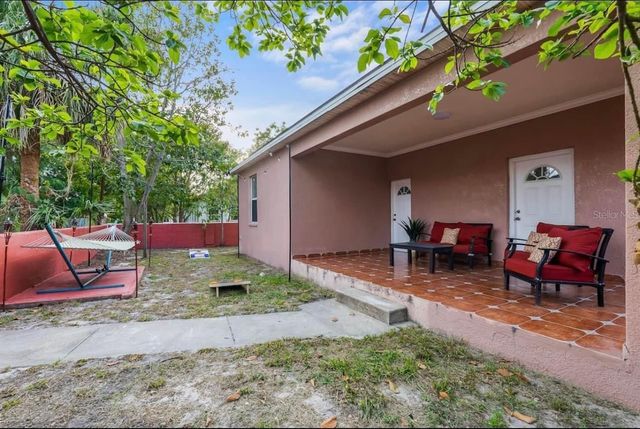 2324 W PALMETTO STREET, Tampa, FL 33607
