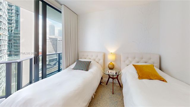 55 SW 9th St 1808, Miami, FL 33130