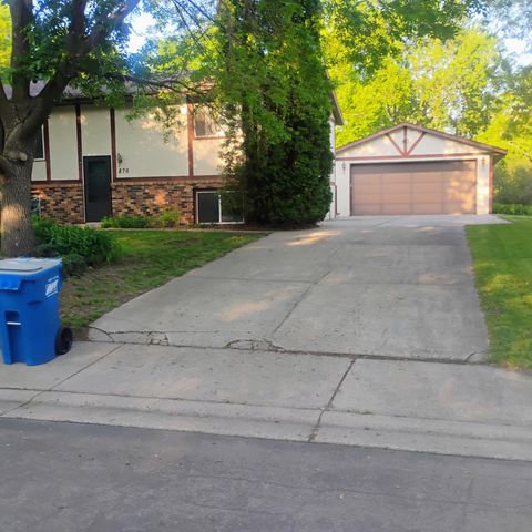 876 Pearl View Drive, Sauk Rapids, MN 56379