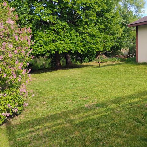 876 Pearl View Drive, Sauk Rapids, MN 56379