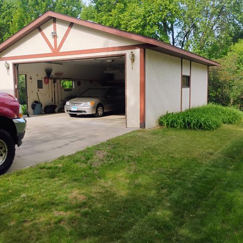 876 Pearl View Drive, Sauk Rapids, MN 56379